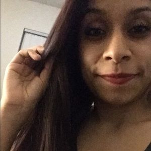 Meet your Posher, Tania