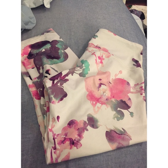 lululemon athletica Pants - FINAL PRICE Lululemon Blurred Blossom WUC