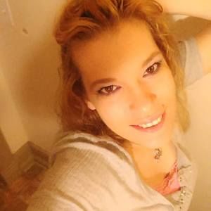 Meet your Posher, Angie