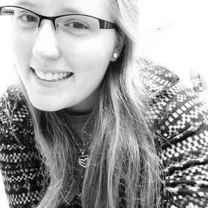 Meet your Posher, Caitlin