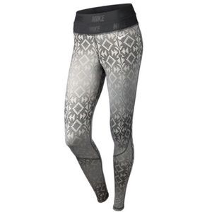 Nike Pro Hyperwarm print tights