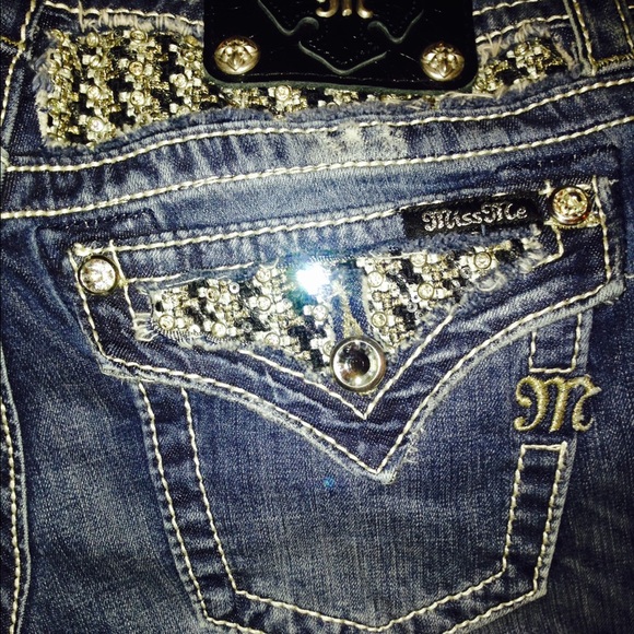 NWT MISS ME®️DESIGNER DENIM JEANS 27X32 - Picture 4 of 4