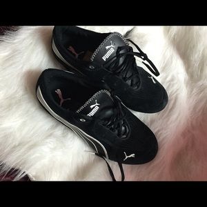 Almost new Pumas shoes