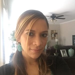 Meet your Posher, Karina