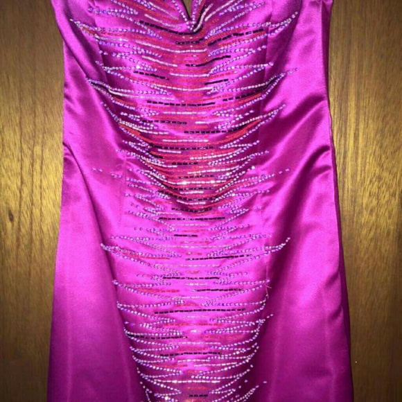 Prom / homecoming  dress - Picture 2 of 4