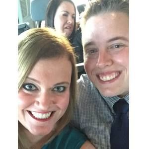 Meet your Posher, Elizabeth