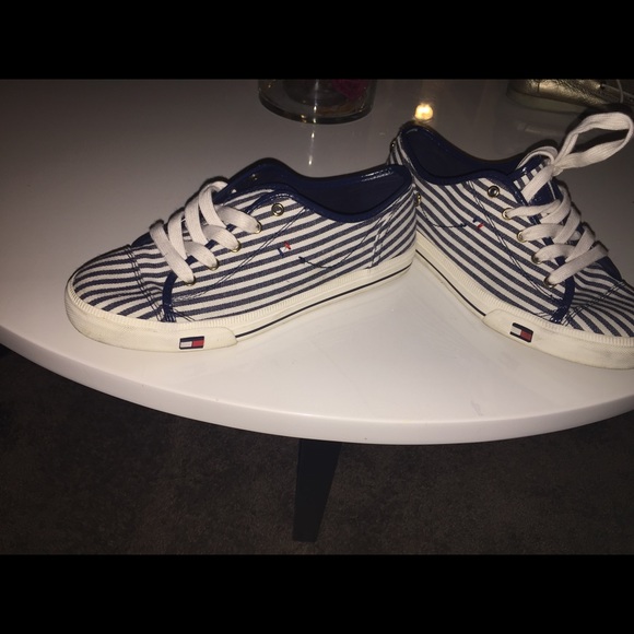 "Tommy Hilfiger"
