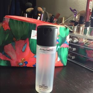 Mac fix plus and naked pallete