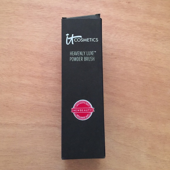 Powder Brush