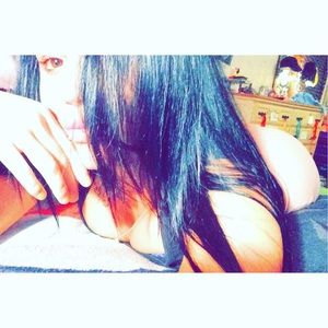 Meet your Posher, Hayley