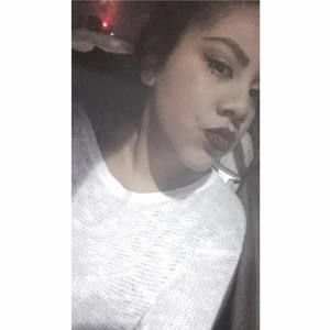 Meet your Posher, Anahi