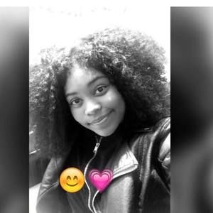 Meet your Posher, Elizabeth a