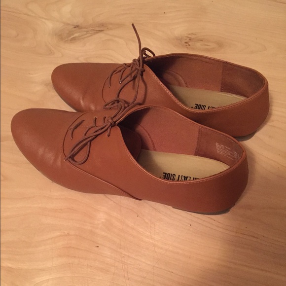 Preppy walking shoe. Women's size 8. Like new