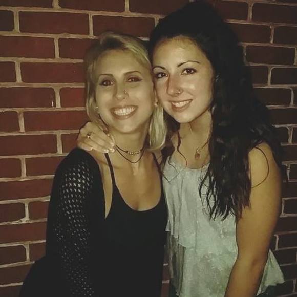 Meet your Posher, Carri