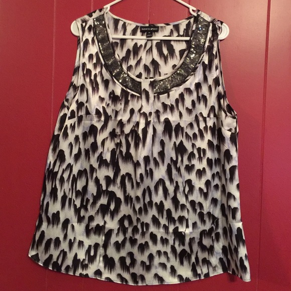 Short sleeve blouse