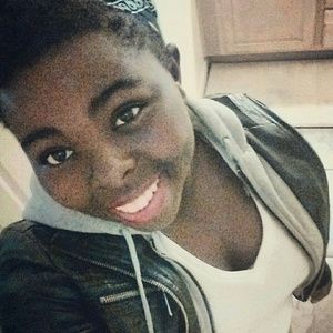 Meet your Posher, Bri