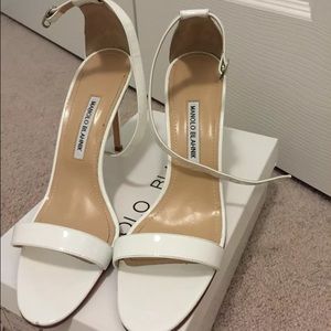 MANOLO BLAHNIK Chaos white sandal SZ 42