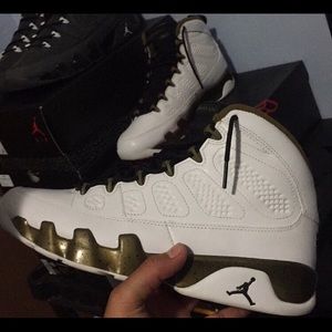 Air Jordan 9