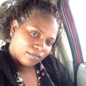 Meet your Posher, Esha