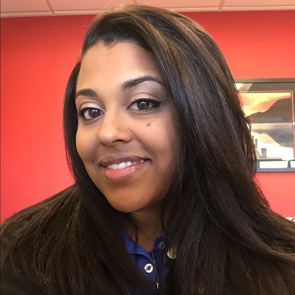 Meet your Posher, Amber - Picture 1 of 1