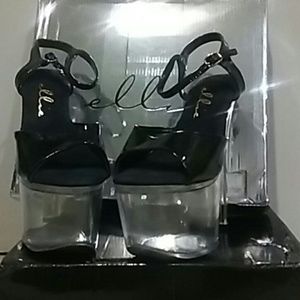 Porchialean's Closet closed until 11/17