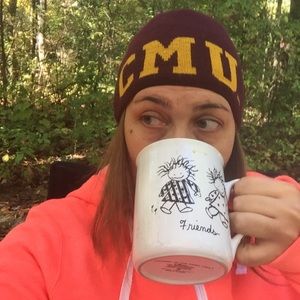 Meet your Posher, Abbey