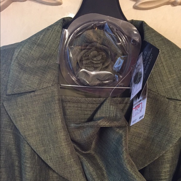 KASPER 2pc skirt suit. BRAND NEW WITH RAGS!!!! - Picture 2 of 3