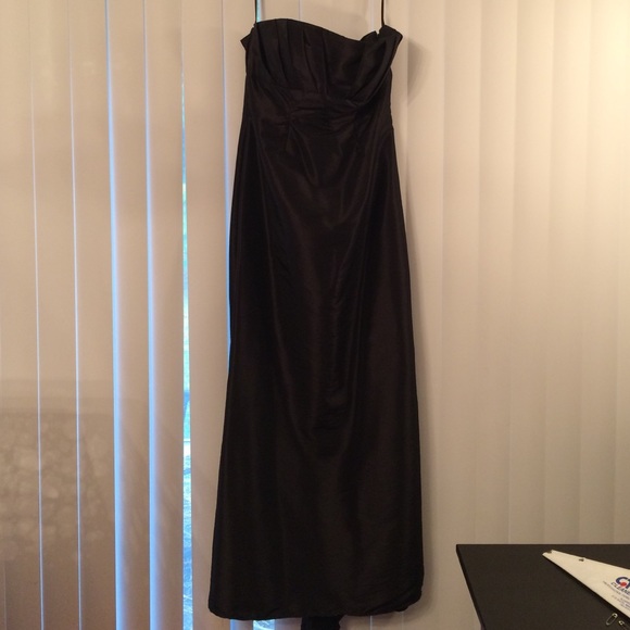 Beautiful Jim Hjelm black gown