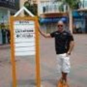 Meet your Posher, Claudio