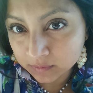 Meet your Posher, Nelida