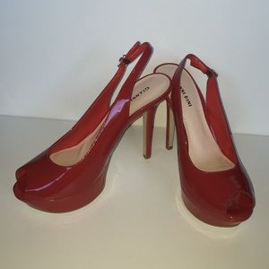 Gianni Bini Heidi Sling Back Peep Toe Heels.