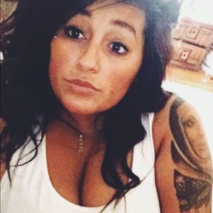 Meet your Posher, Justina