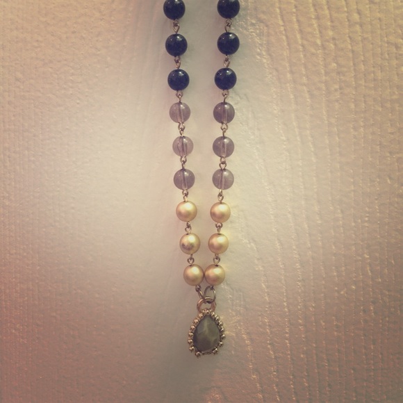 Banana republic necklace