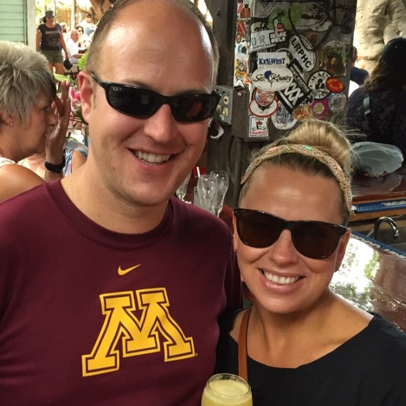 Meet your Posher, Holly - Picture 1 of 1