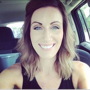 Meet your Posher, Lori