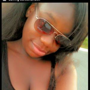 Meet your Posher, Shana