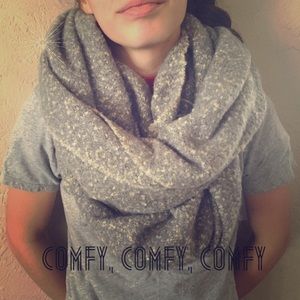 ☕️Super Soft & Cozy Infinity Scarf