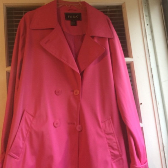 Women size 1x rain trench coat W/lining & pockets