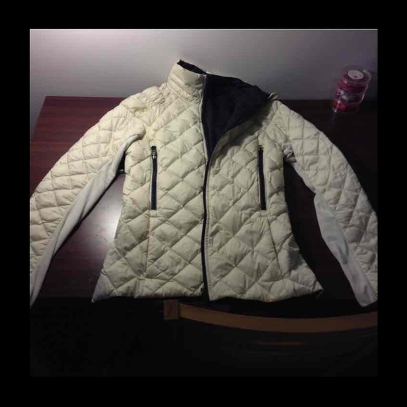 Lululemon turn around reversible jacket size 4