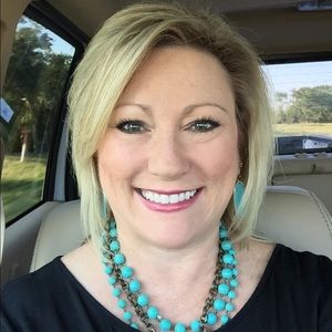 Meet your Posher, Lori