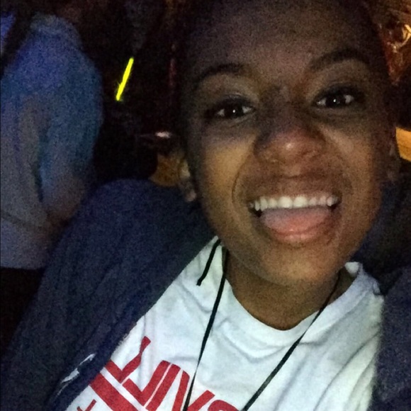 Meet your Posher, Mekayla