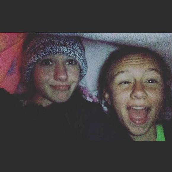 Meet your Posher, Lauren - Picture 1 of 1