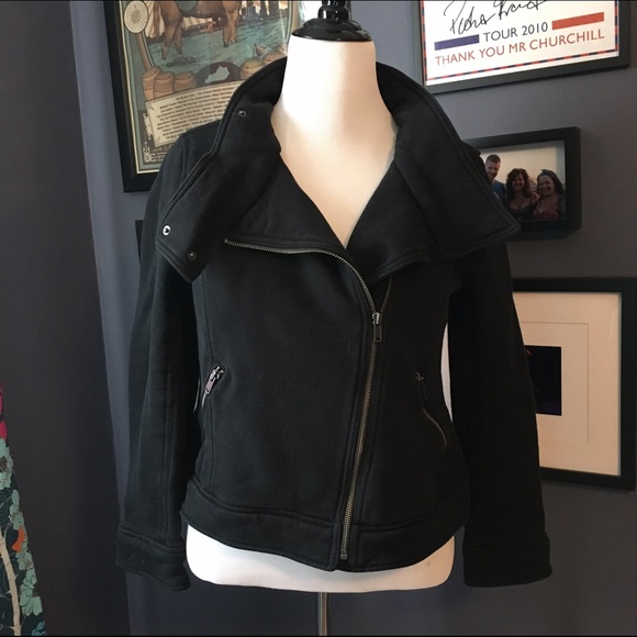 GAP Jackets & Blazers - Gap knit moto jacket