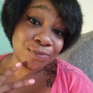 Meet your Posher, Whitney