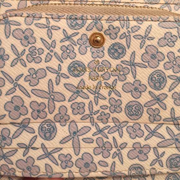 SOLD!! 100% authentic  Limited Edition!! - Picture 2 of 4