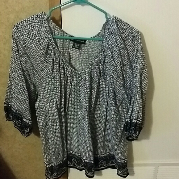 Really cute light weight shirt