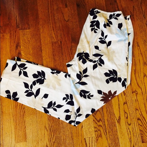 Floral Capri pants