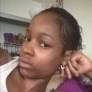 Meet your Posher, Dreama