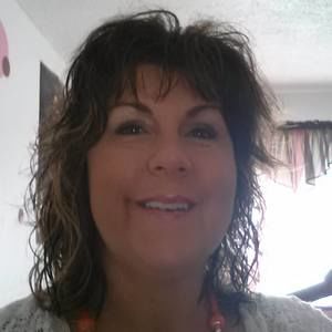 Meet your Posher, Deedee