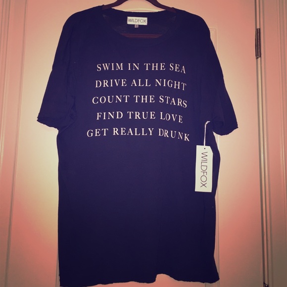 NEVER WORN WILDFOX Couture runway donovan tshirt!!